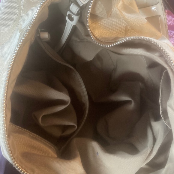 Coach tan shoulder handbag authentication NWT AND NEVER USED - Picture 1 of 2